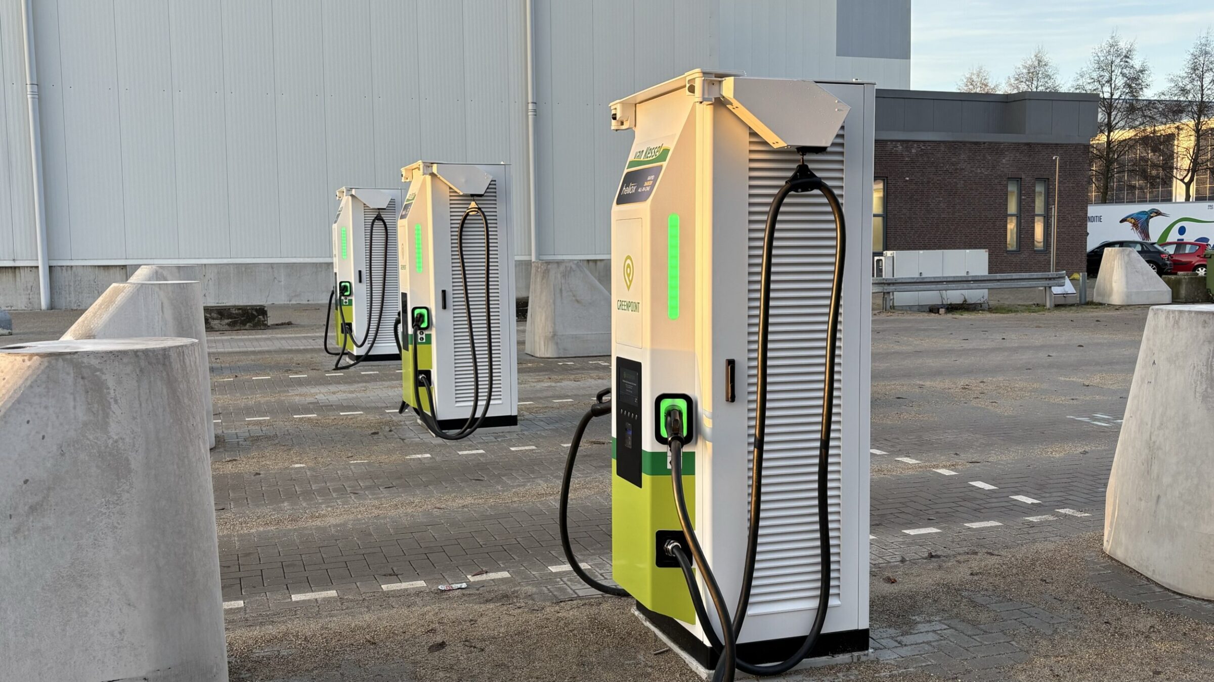 360 kw snelladers voor e-trucks
