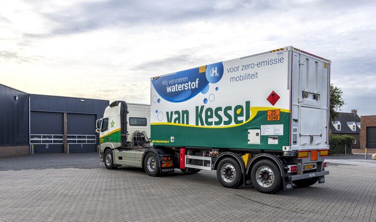 Van_Kessel_waterstof_trailer_bijgesneden